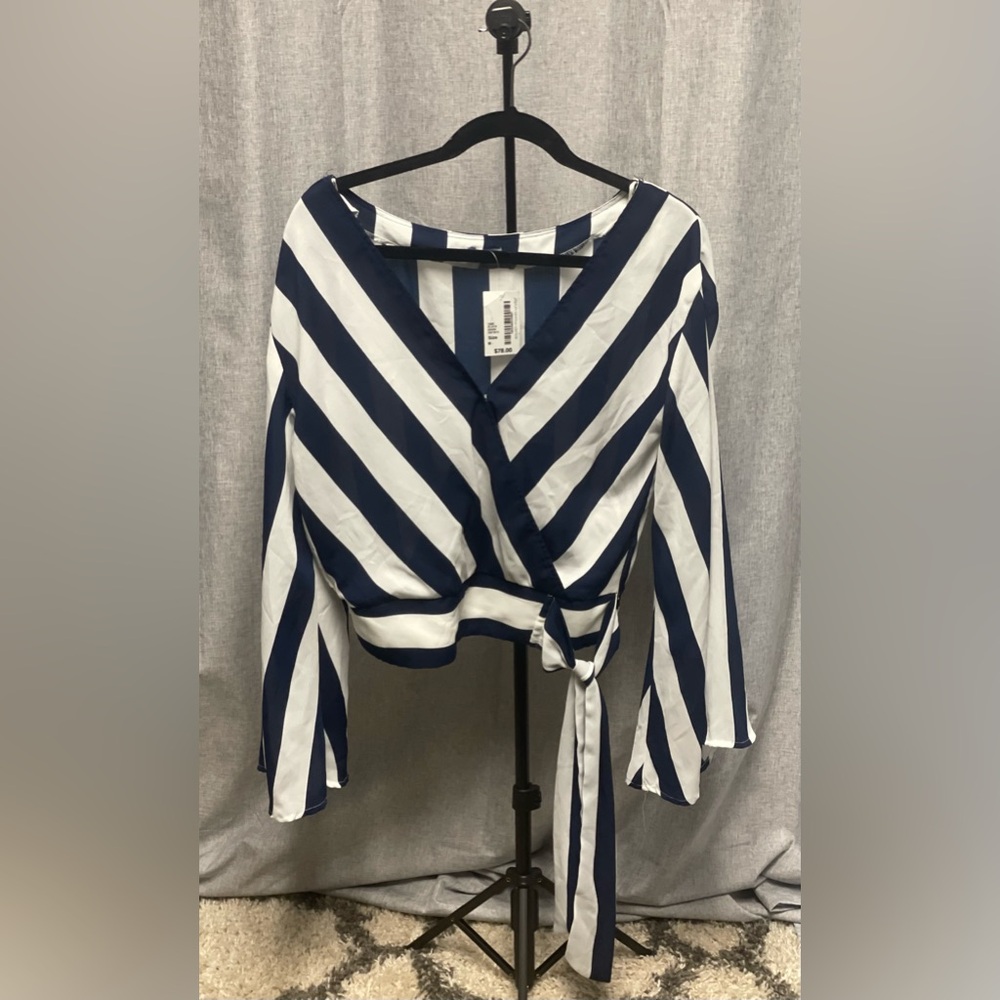 Abbeline Striped Long Sleeve Wrap Top – NWT